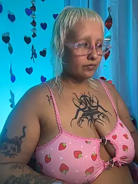 pinkbaddie777 online show from 02/17/26, 05:27