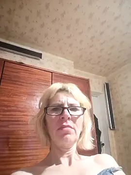 Snapshot of Georgette466 chatting on 05/19/26, 03:02 Georgette466 online show from 05/19/26, 03:02
