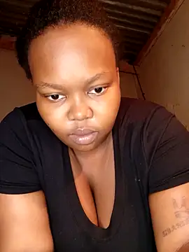 Snapshot of 3bigcuteness chatting on 12/01/25, 04:41 3bigcuteness online show from 12/01/25, 04:41