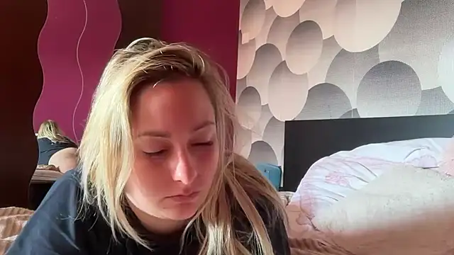 Snapshot of EngelHelene chatting on 07/19/26, 11:40 EngelHelene online show from 07/19/26, 11:40