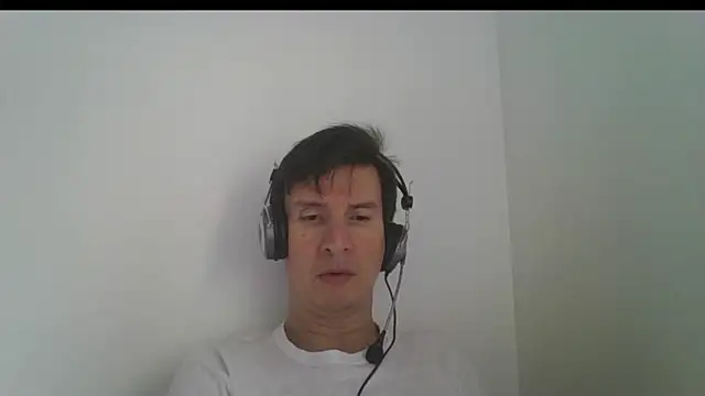 carliesexyman online show from 11/18/25, 02:31