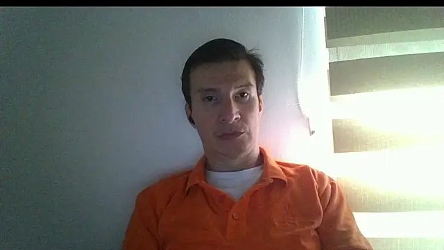 carliesexyman online show from 10/31/25, 02:13