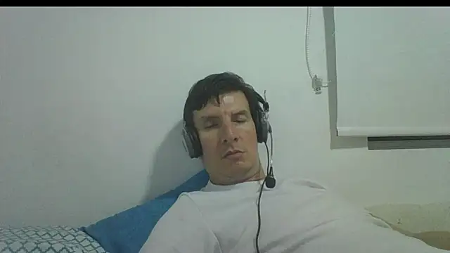 carliesexyman online show from 12/01/25, 08:37