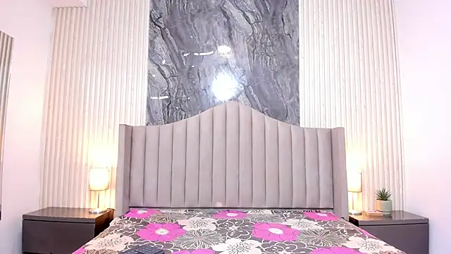 Katrina London online show from 11/27/25, 07:14