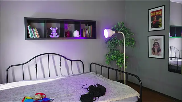 Meganpeach  online show from 11/27/25, 12:38