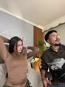 Noa N Luxy online show from 11/11/25, 03:56