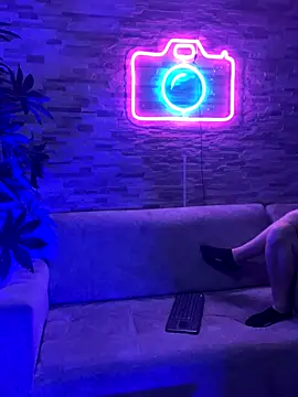 Noa N Luxy online show from 12/03/25, 02:34