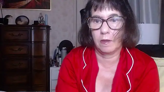 BigbustedBrenda online show from 12/04/25, 05:23
