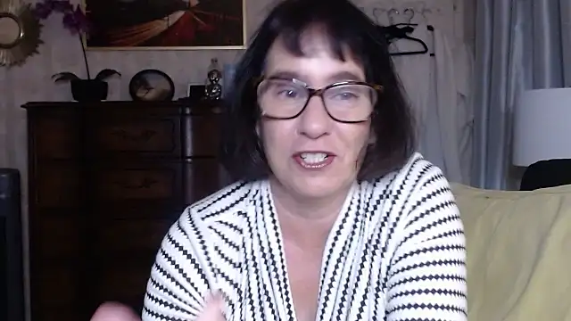 BigbustedBrenda online show from 11/23/25, 04:39