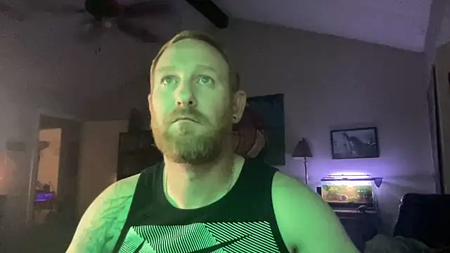 Snapshot of OwlSpirit420 chatting on 10/31/25, 01:46 OwlSpirit420 online show from 10/31/25, 01:46