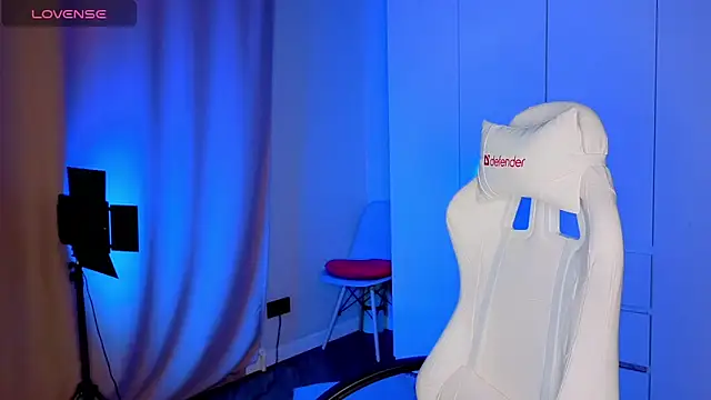 Snapshot of musefox chatting on 02/17/26, 02:31 musefox online show from 02/17/26, 02:31