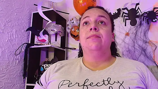 Natasha Amber online show from 11/02/25, 01:27