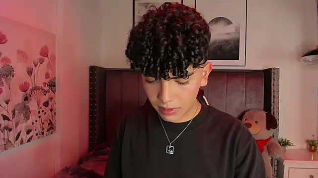 Niick Twiink online show from 12/05/25, 07:45