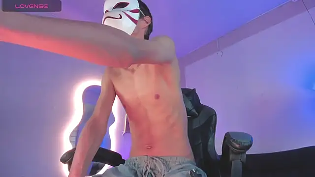 Senpai Lover online show from 12/19/25, 08:22