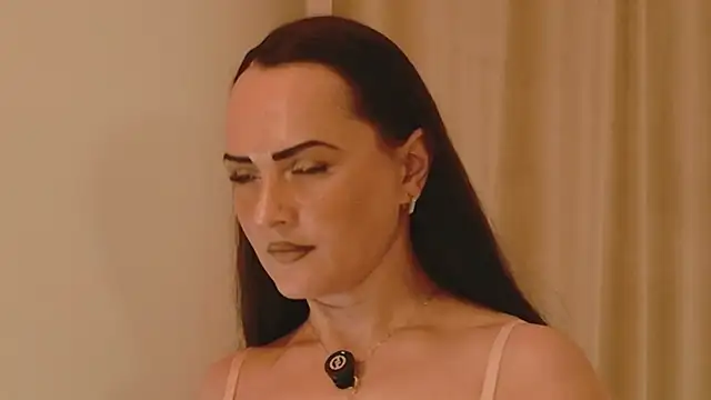 SiennaRosse online show from 04/17/26, 08:11