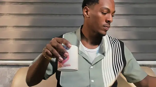 Snapshot of for_itan chatting on 02/12/26, 01:00 for itan online show from 02/12/26, 01:00