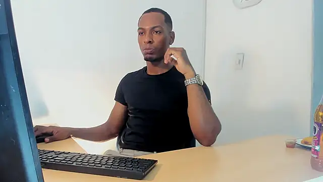 Snapshot of for_itan chatting on 12/19/25, 12:40 for itan online show from 12/19/25, 12:40