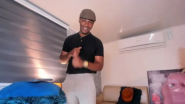 for itan online show from 11/11/25, 12:33