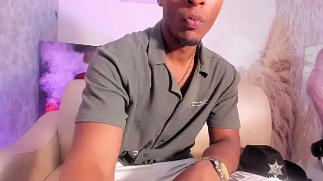 for itan online show from 12/18/25, 12:53