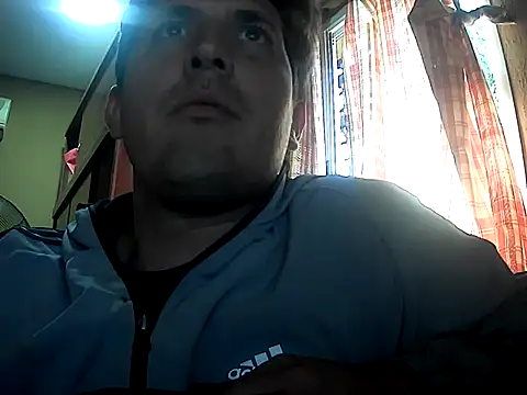 Snapshot of calitox1995 chatting on 10/28/25, 08:30 calitox1995 online show from 10/28/25, 08:30