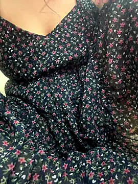 HOTSHINA-001 online show from 12/02/25, 04:30