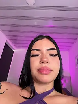 VioletEvanzz online show from 11/20/25, 12:17