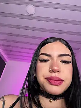 VioletEvanzz online show from 11/23/25, 01:10