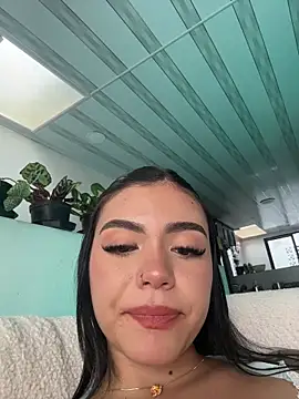 VioletEvanzz online show from 11/24/25, 01:44