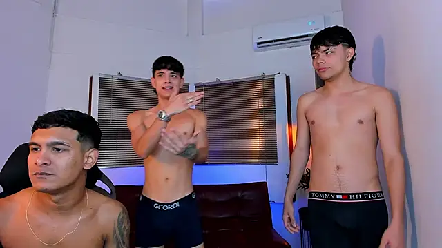 Amazing BoysW online show from 05/05/26, 01:47