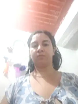 Snapshot of Camila-Valverde chatting on 02/05/26, 02:35 Camila-Valverde online show from 02/05/26, 02:35