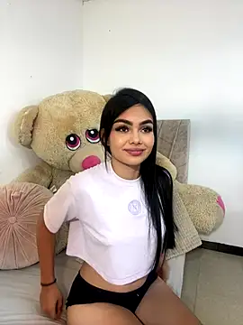 little emiily  online show from 10/28/25, 07:57