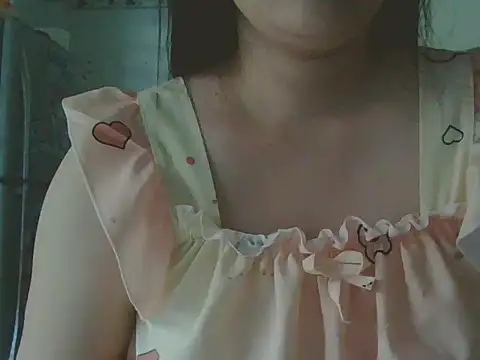 Snapshot of -Lisa-123 chatting on 11/27/25, 12:55 -Lisa-123 online show from 11/27/25, 12:55