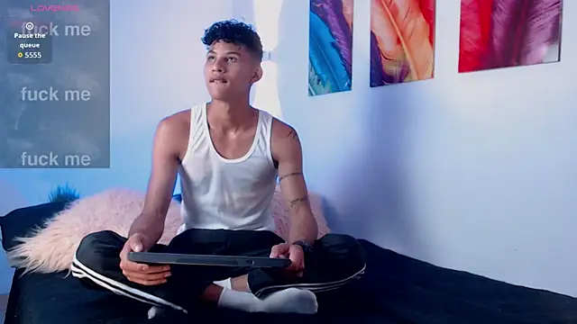 KamiSuarez online show from 04/11/26, 06:55