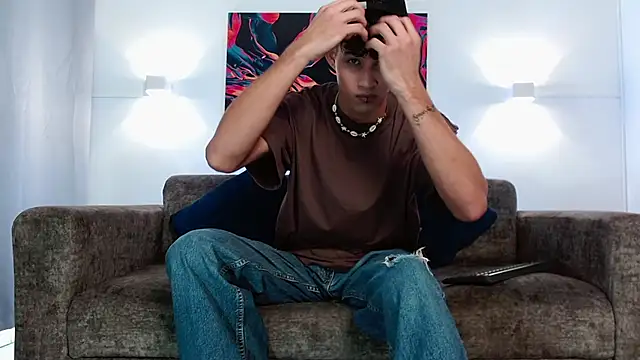 Snapshot of KamiSuarez chatting on 10/29/25, 06:07 KamiSuarez online show from 10/29/25, 06:07