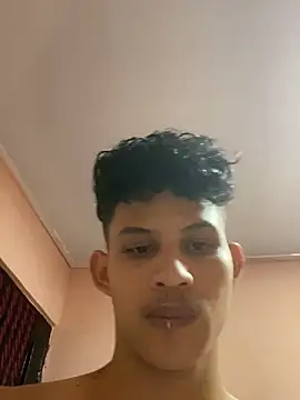 KamiSuarez online show from 01/18/26, 04:27