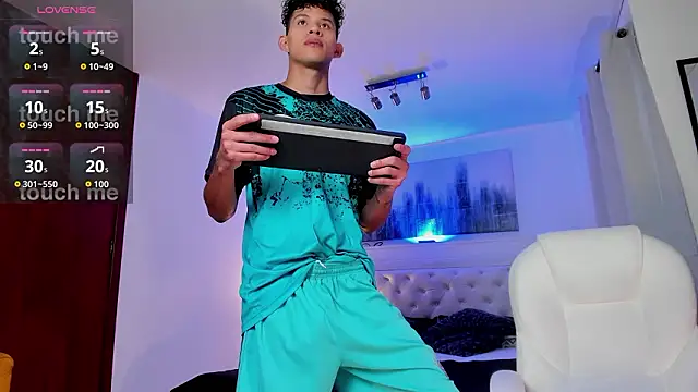 KamiSuarez online show from 02/24/26, 06:31