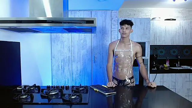 KamiSuarez online show from 01/12/26, 07:09