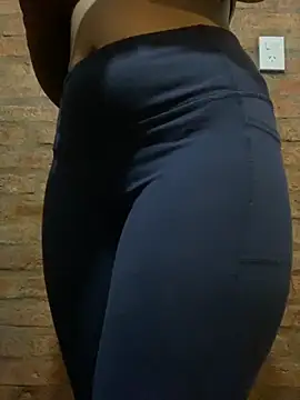 Catalina244 online show from 10/30/25, 02:21