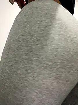 Snapshot of Catalina244 chatting on 10/29/25, 02:54 Catalina244 online show from 10/29/25, 02:54