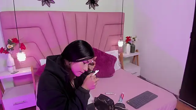 Kim Luna1 online show from 02/15/26, 03:18