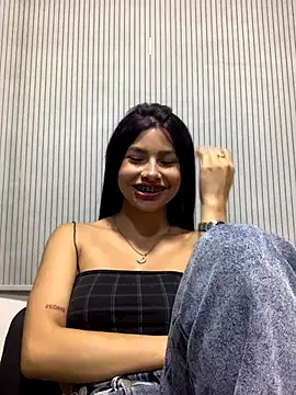 Kim Luna1 online show from 12/14/25, 08:31