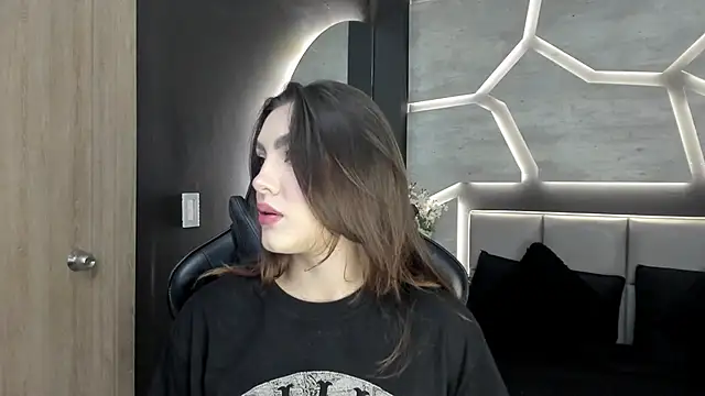 DakotaRussell  online show from 01/07/26, 07:19