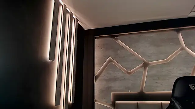 DakotaRussell  online show from 04/06/26, 09:38