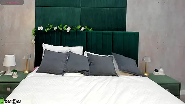 Melanie Ryer online show from 11/21/25, 01:15