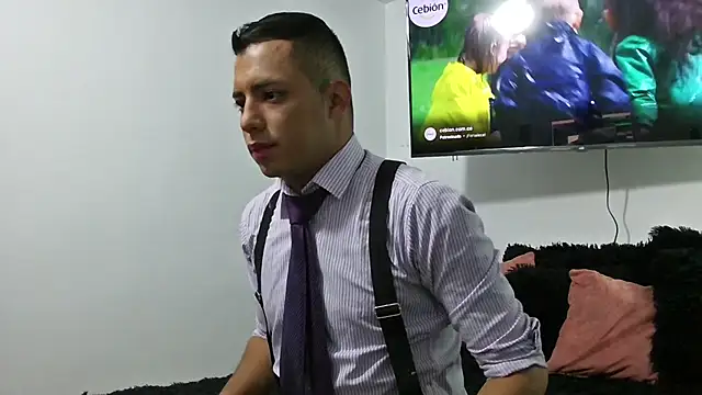 Snapshot of Mike_Fetiche chatting on 11/13/25, 03:10 Mike Fetiche online show from 11/13/25, 03:10