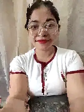 Bamboo-niee123 online show from 04/03/26, 09:27