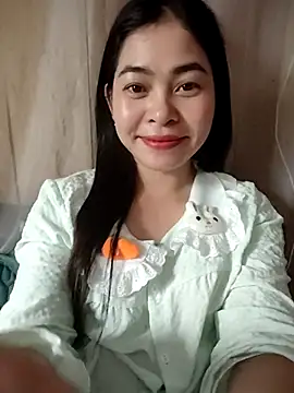 Bamboo-niee123 online show from 04/05/26, 05:58