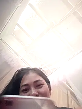 Snapshot of Bamboo-niee123 chatting on 10/28/25, 05:39 Bamboo-niee123 online show from 10/28/25, 05:39