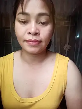 Bamboo-niee123 online show from 10/31/25, 06:10