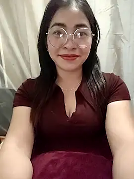 Bamboo-niee123 online show from 03/15/26, 07:37